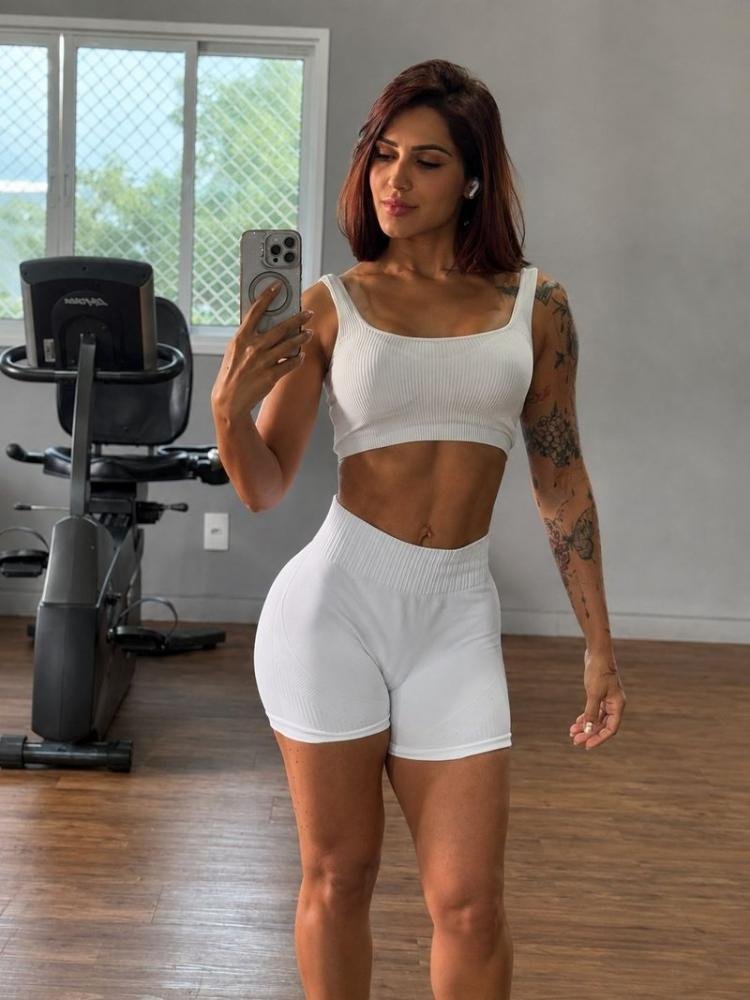 50 ostras por semana: influenciadora fitness aposta em rotina "Afrofit" à base de alimentos afrodisíacos