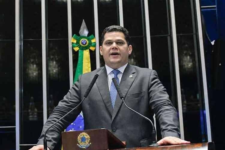 Davi Alcolumbre, senador do Amapá e Presidente do Senado, está com coronavírus