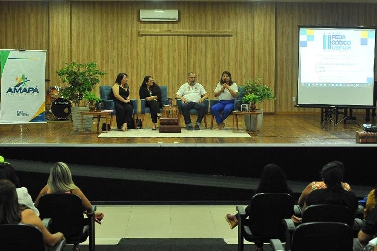 Governo do Amapá promove encontro pedagógico para professores do ensino fundamental modular