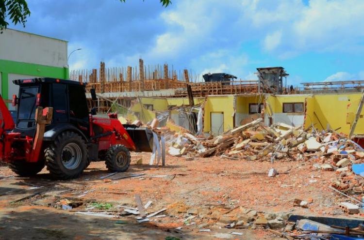 Governo do Amapá faz readequação de área para construir novo bloco na 2ª etapa de obras do Hospital Regional de Porto Grande