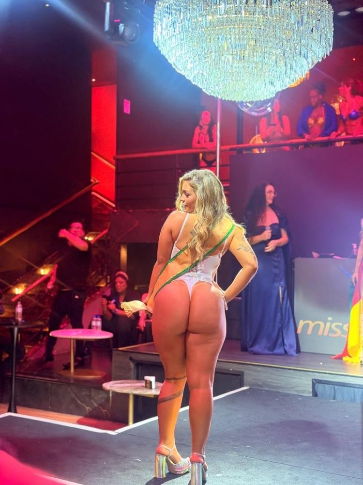 Eleita "beleza sem filtros" pela Playboy, influenciadora do Rio vence o Miss Bumbum Brasil 2026