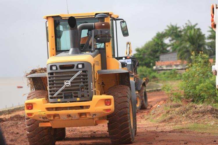 Com recursos articulados por Davi, governo do Amapá inicia construção da orla do Aturiá