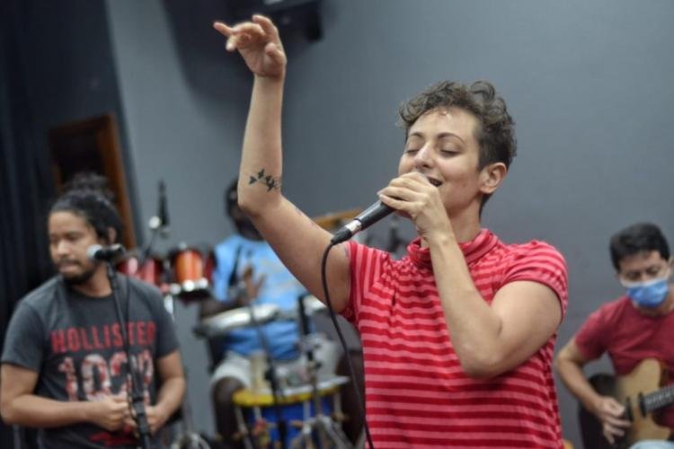 Artistas se apresentam no 1° Festival da Canção Macapaense