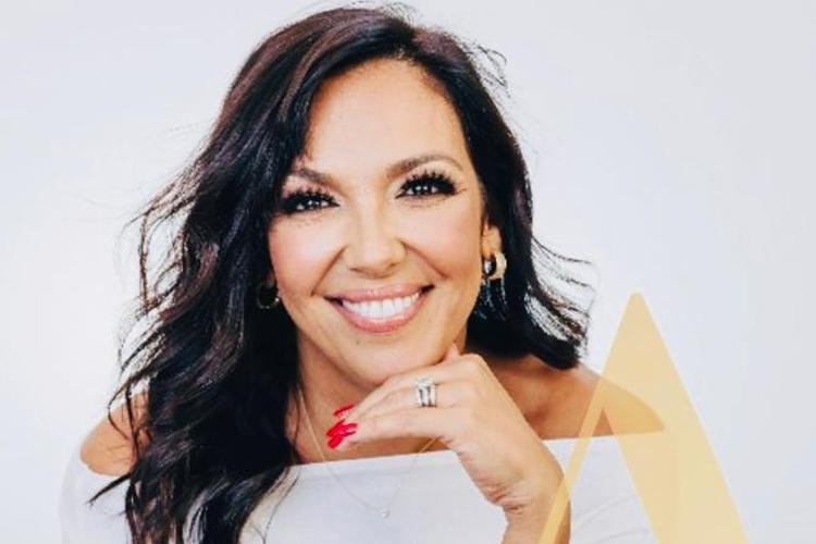 Cris Linnares lança “Amigas Therapy Club”