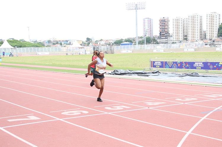 Aluna amapaense traz duas medalhas de ouro para Macapá