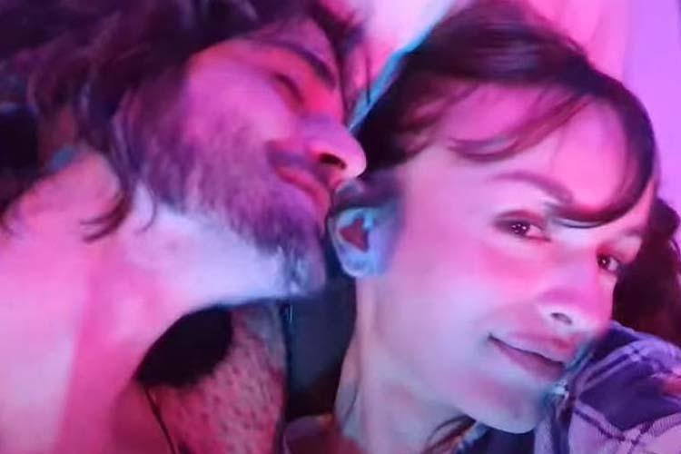 Conheça Gabrielle Joie, atriz transgênero que protagoniza par romântico com Fiuk em novo videoclipe