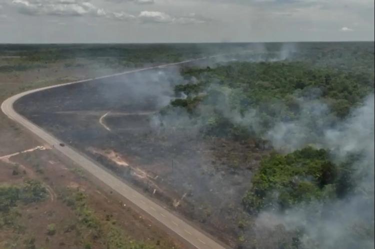 Governo do Amapá alerta para riscos da fumaça de queimadas nas rodovias