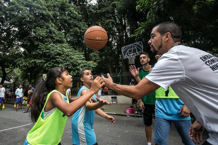 Instituto Superação: Formação pelo Esporte participa da 7ª edição do “Esporte na Rua”