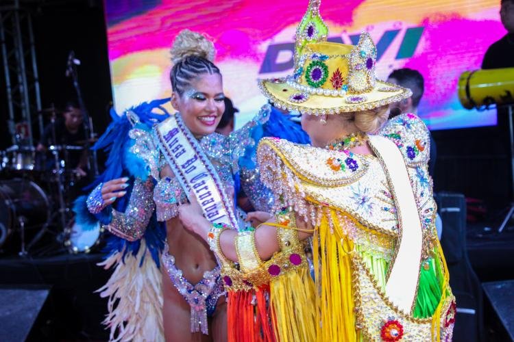 Valéria Santos é coroada Musa do Carnaval 2024 na 52ª Expofeira do Amapá
