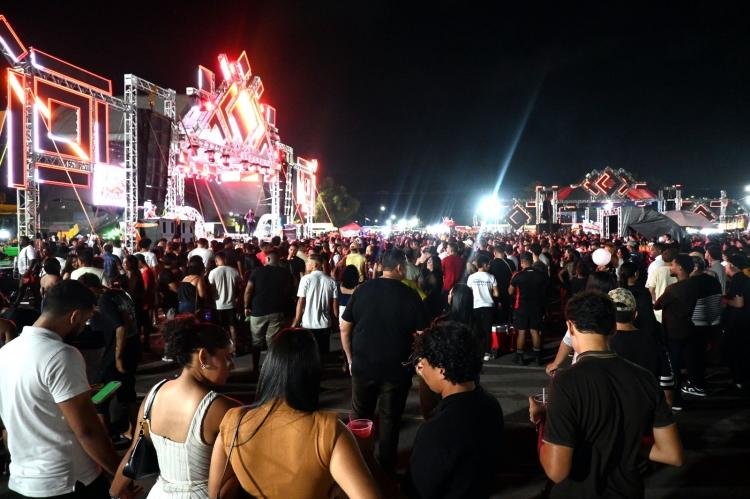 Festival de Aparelhagens reúne famílias e valoriza equipes de melody na Expofeira 2026