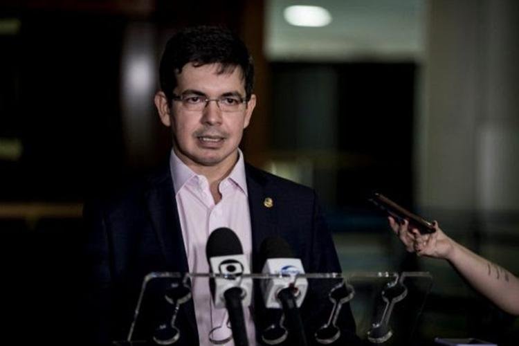 Randolfe pedirá relatoria de recurso contra arquivamento da CPI da Lava Toga