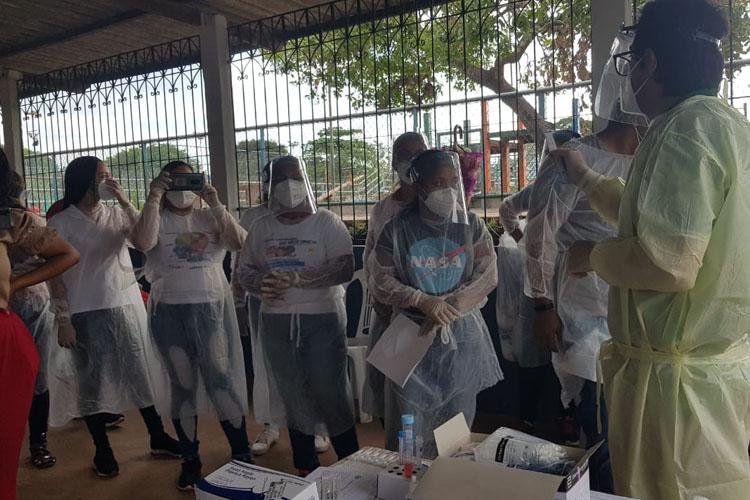Amapá treina profissionais e estudantes para testagem em massa em Oiapoque