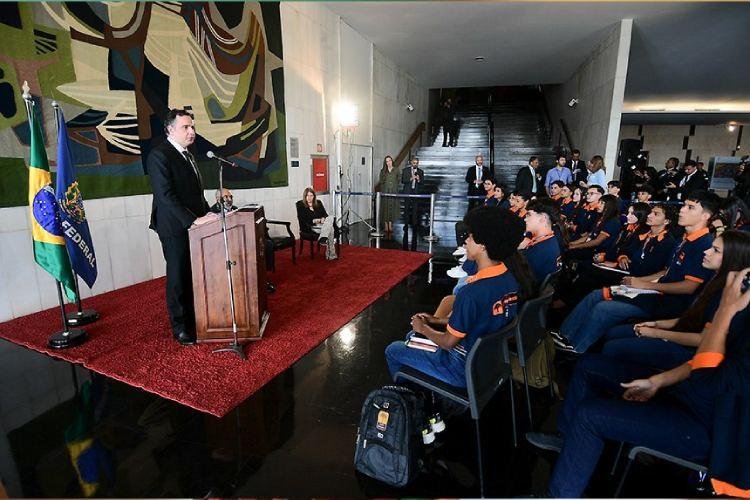 Jovens senadores representam oxigenação de ideias e iniciativas, diz Pacheco
