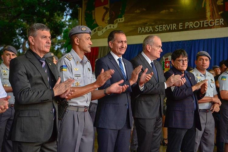 Em formatura militar, Waldez fala em aproveitar cem por cento do concurso da PM