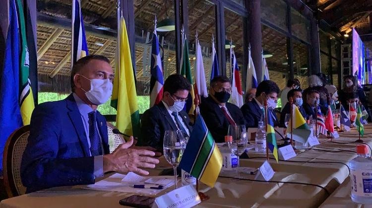 Waldez pactua cooperação para incentivar bioeconomia na Amazônia