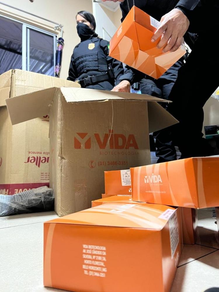 Polícia Federal realiza operação para investigar desvio de medicamentos