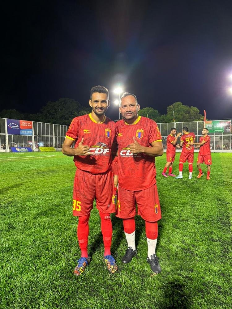 A atual campeã da Copa Marcílio Dias estreia com vitória arrasadora de 4x0 contra o time de Granada