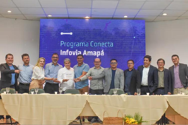 Governo do Amapá entrega expansão de infovia com melhor internet para instituições de ensino e pesquisa, em Santana