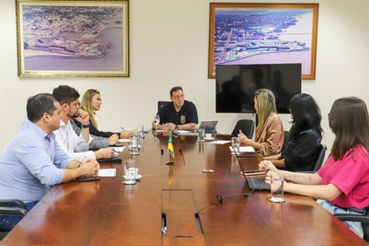 Presidente do TRE Amapá se reúne com secretários em exercício do Tribunal