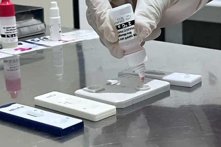 Governo do Amapá promove testagens gratuitas e capacitação sobre biossegurança no combate às Hepatites Virais