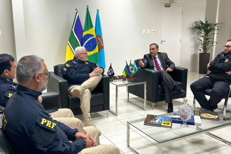 PRF e PF alinham atuação integrada para fortalecimento do combate ao crime organizado no Amapá