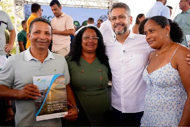 “Cuidar das águas é garantir o desenvolvimento”, diz Clécio ao lançar o Plano da Bacia Hidrográfica do Rio Araguari