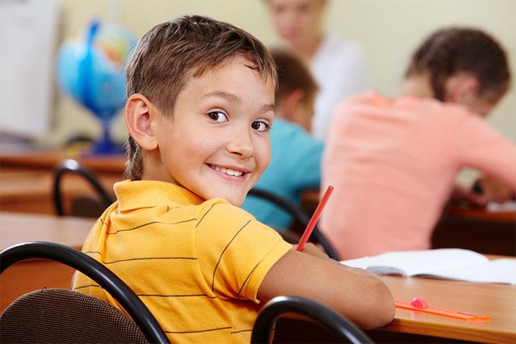 Programa de bolsas de estudo para a educação básica é alternativa para economizar em 2019