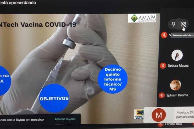 Profissionais de saúde são treinados para manipulação da vacina Pfizer