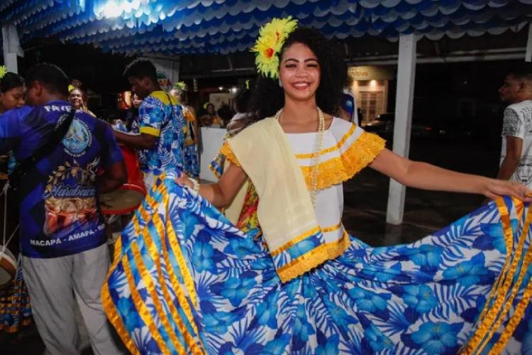 Derrubada dos mastros marca "Domingo do Senhor" e encerramento do Ciclo do Marabaixo 2025 no Amapá