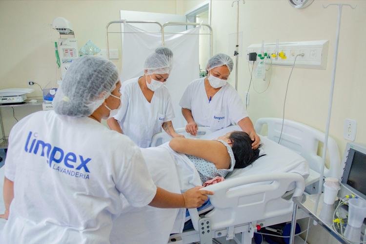 Profissionais de saúde em Oiapoque participam de capacitação em acolhimento humanizado
