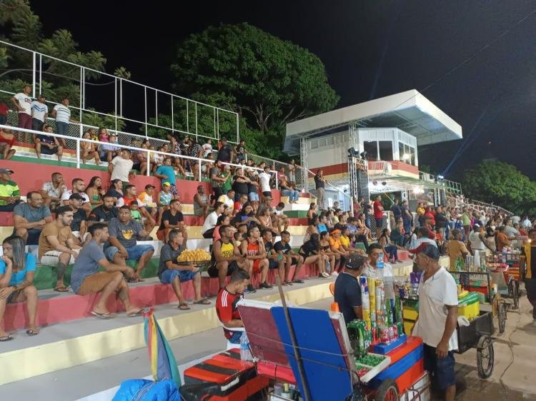 A atual campeã da Copa Marcílio Dias estreia com vitória arrasadora de 4x0 contra o time de Granada