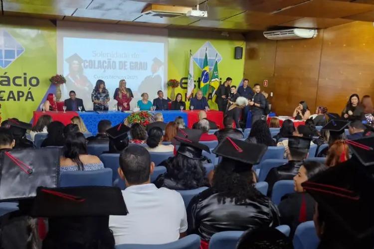 Governo do Amapá celebra formatura das turmas técnicas do Centro de Educação Profissional Prof.ª Josinete de Oliveira Barros