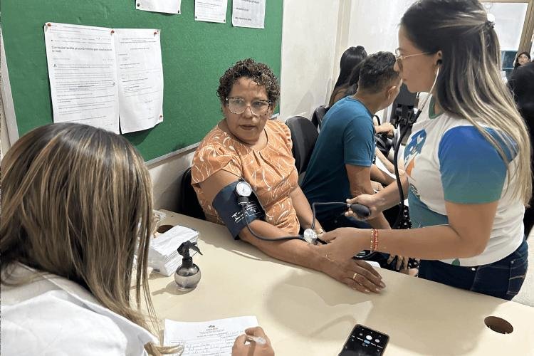 Semad realiza atendimentos de saúde para servidores em alusão ao "Outubro Rosa" e "Novembro Azul"