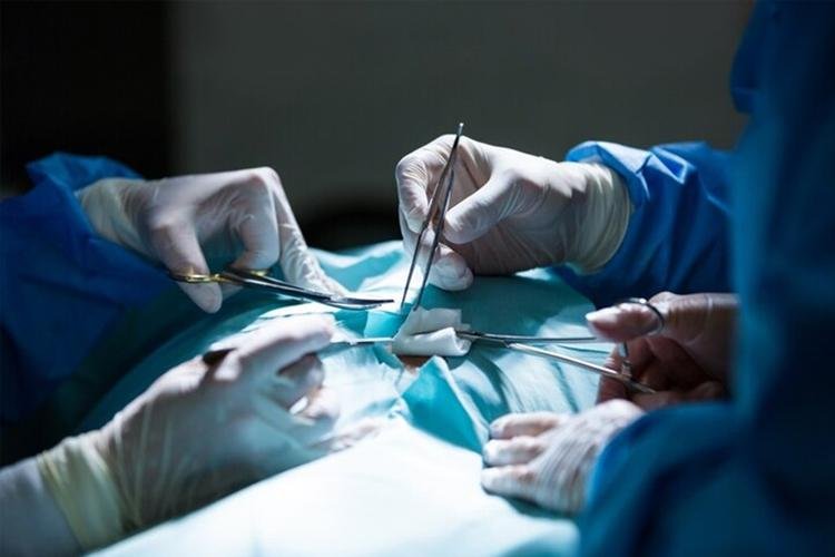 BariSus: Primeira cirurgia bariátrica realizada com retomada do programa