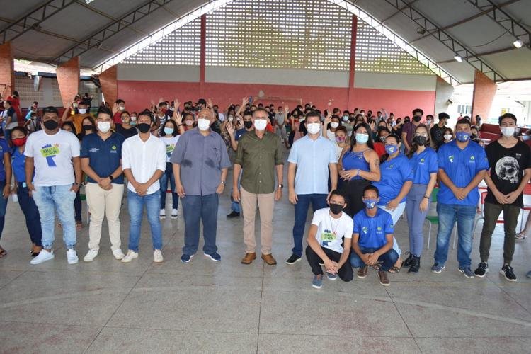 Em Laranjal do Jari, Waldez destaca protagonismo da juventude amapaense