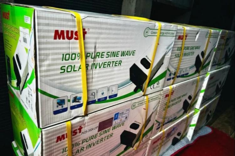 Governo do Amapá fortalece a bioeconomia com entrega de equipamentos para extrativistas em Mazagão