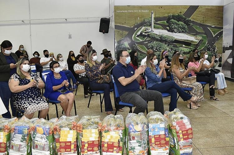Cestas básicas do Programa Comida em Casa beneficiam 50 mil empreendedores e trabalhadores no Amapá