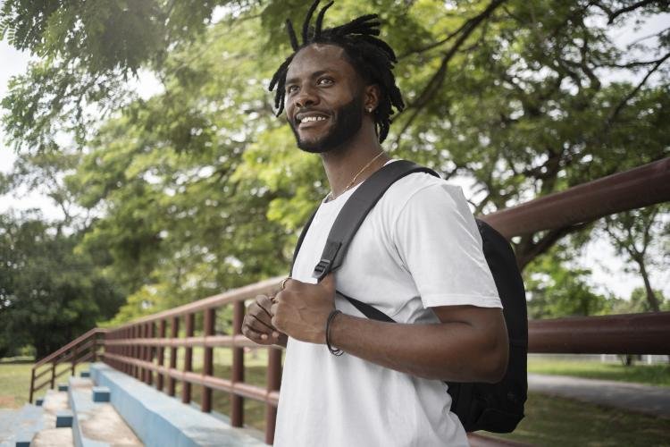 Seguem abertas as inscrições para o cursinho pré-Enem pelo projeto “Vivências Negras”