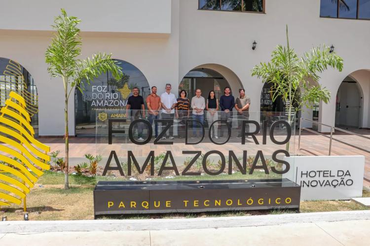 Governo recebe visita de escola internacional inédita na América do Sul e avança na seleção para receber campus na Amazônia