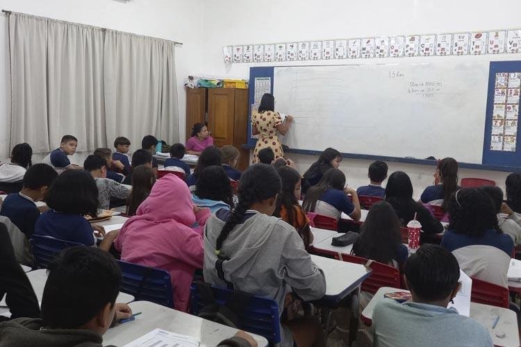 Alunos da rede municipal de ensino participam de provas do Saeb