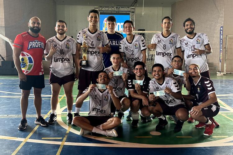 Time da Unifap fica em primeiro lugar no II Festival de Vôlei