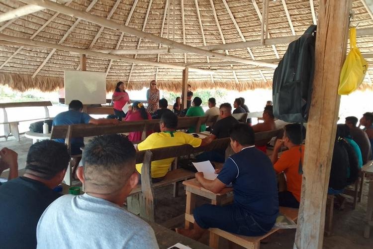 Formação de novos professores indígenas nas terras do Tumucumaque e Rio Paru d'Este