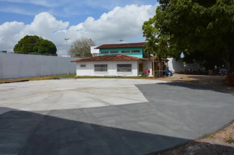 Governo do Amapá avança nas obras da praça do Centro Didático Adamor Picanço para ser entregue em breve à população