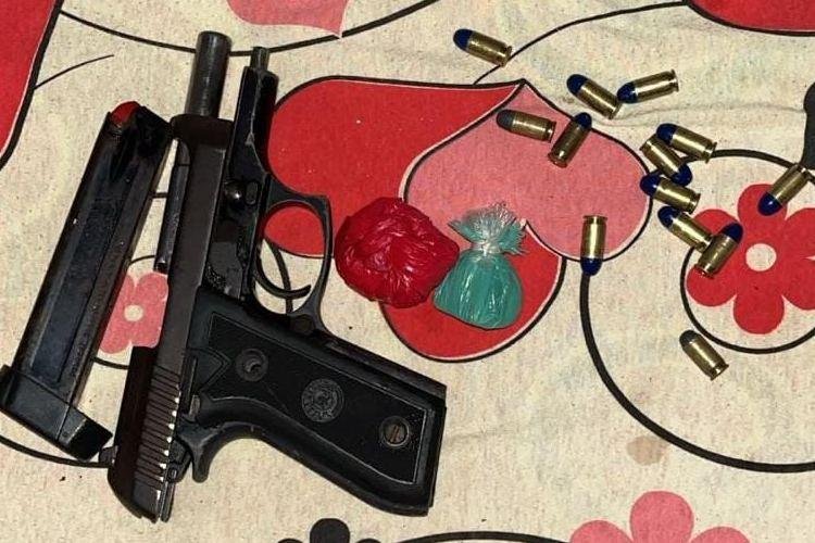 Em Santana, Polícia Cívil apreende adolescente, arma e 13 munições