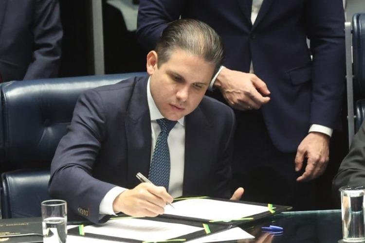 Motta: Somos um país que valoriza o trabalho sem esquecer o trabalhador