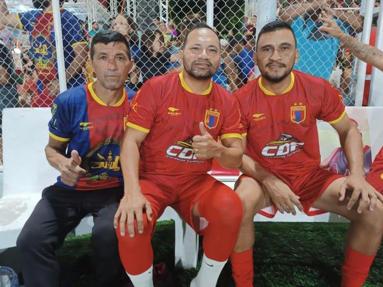 A atual campeã da Copa Marcílio Dias estreia com vitória arrasadora de 4x0 contra o time de Granada
