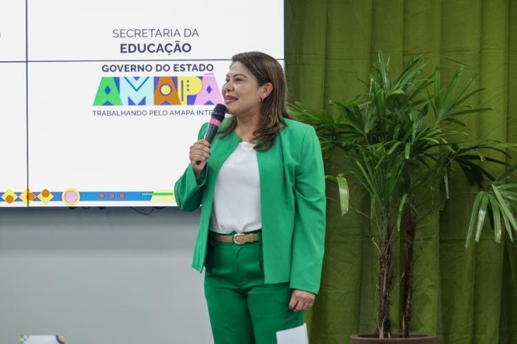 Governo do Amapá apresenta dados positivos da alfabetização para prefeitos e profissionais da educação dos 16 municípios