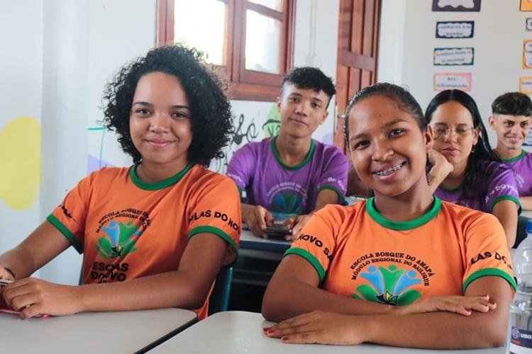 Governo do AP assegura apoio a estudantes do Bailique para o Enem 2023 em Macapá