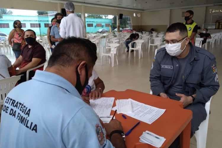 Profissionais das forças de segurança e salvamento de Santana são imunizados contra a Covid-19