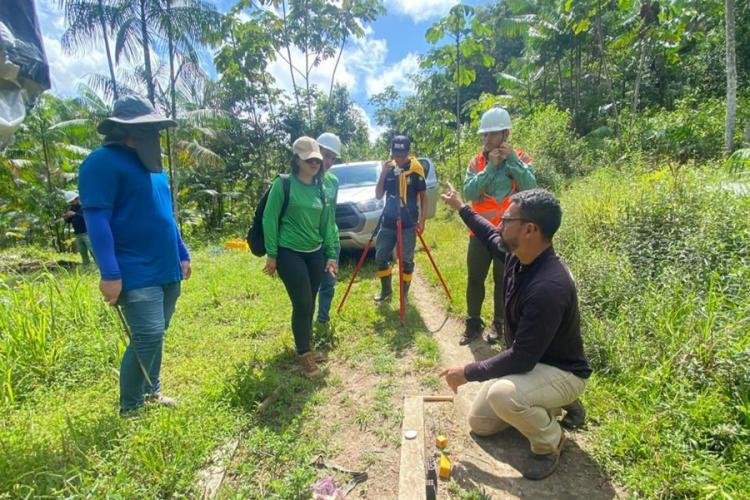 Especialistas do Governo visitam áreas para construção do 1º Centro de Pesquisa e Treinamento em Manejo Florestal do Amapá